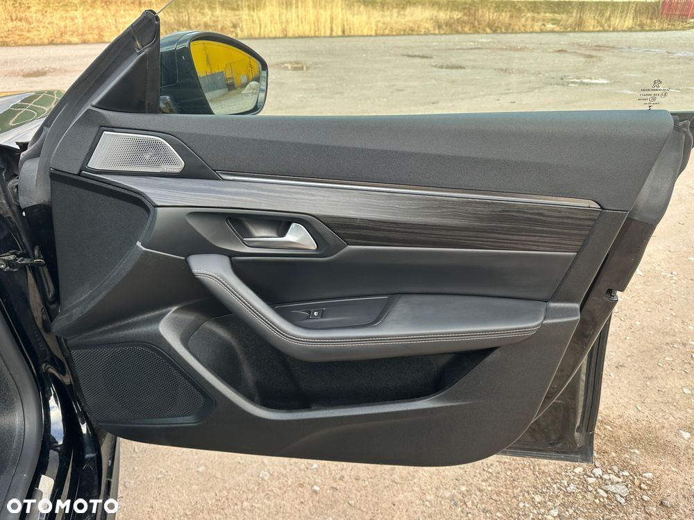 Peugeot 508 1.6 PureTech GT S&S EAT8 - 32