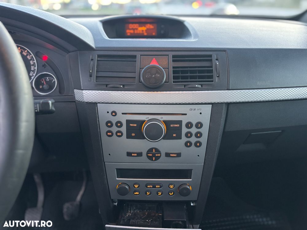Opel Meriva 1.6i Cosmo - 11