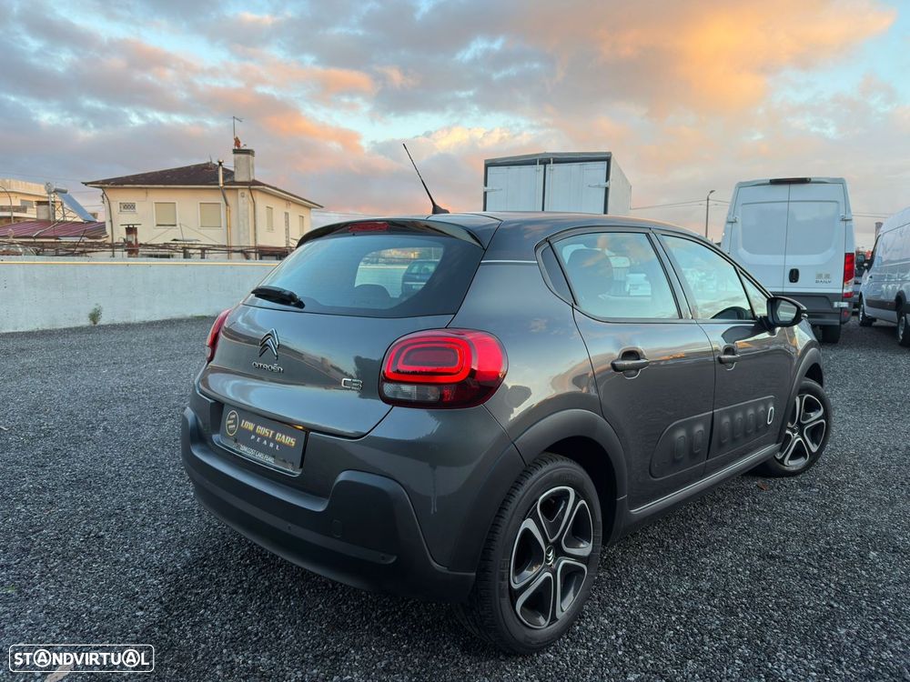 Citroën C3 1.2 PureTech Shine - 3