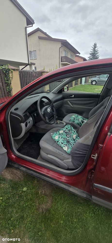 Volkswagen Passat - 5