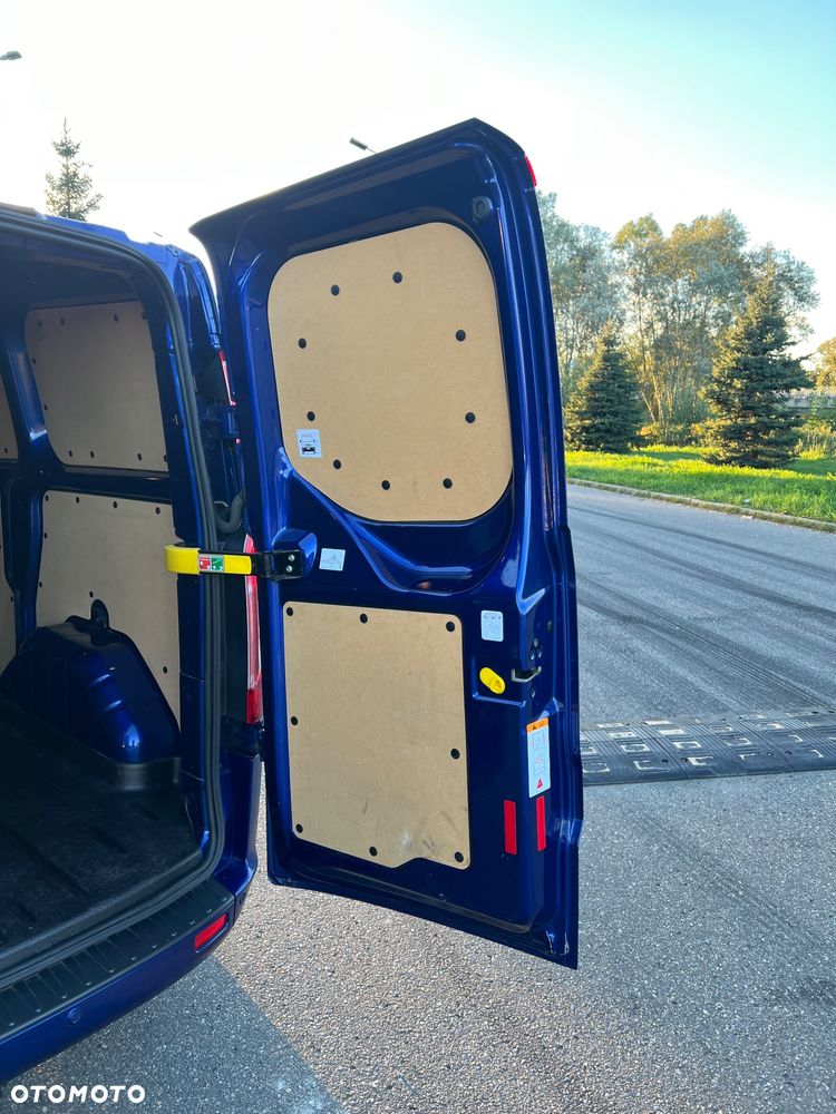 Ford Transit Custom - 11