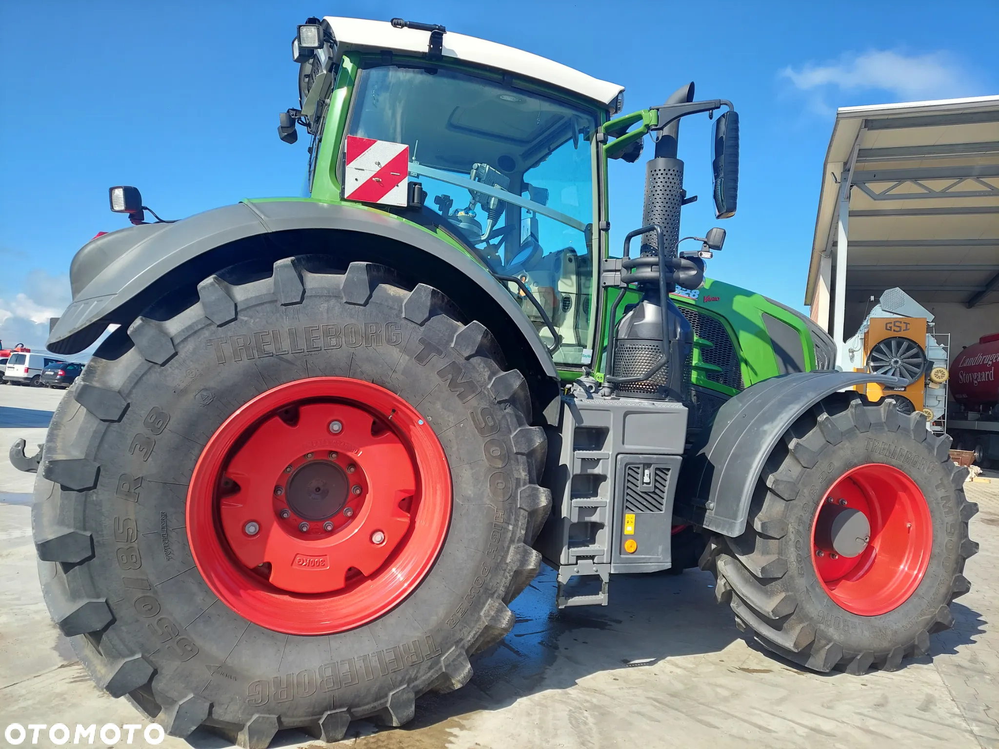 Fendt 828 - 4