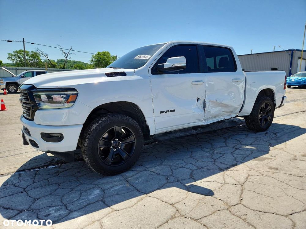 RAM 1500 5.7 Quad Cab Bighorn - 4