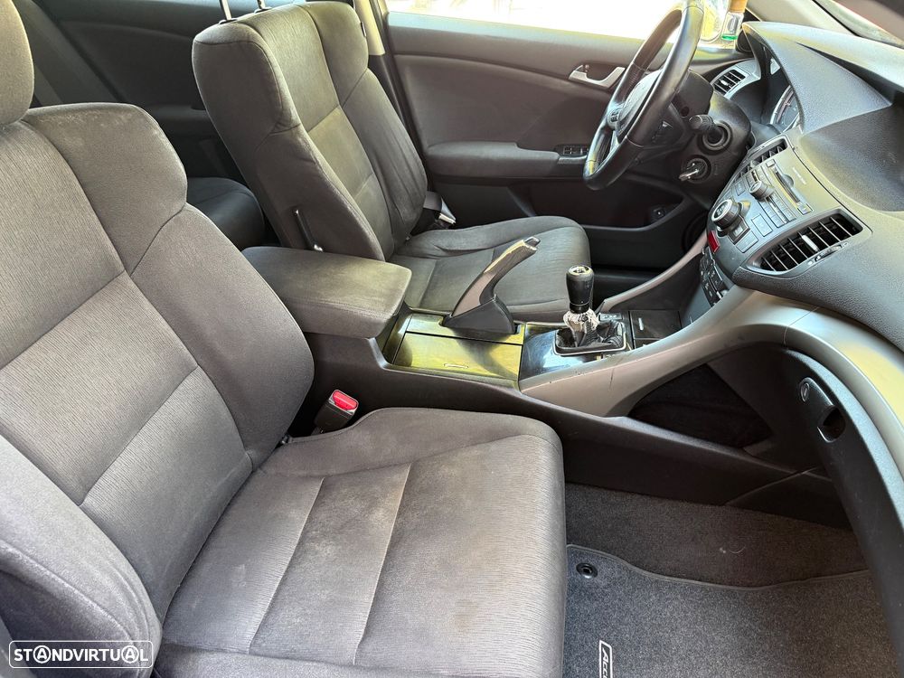Honda Accord Tourer 2.2 i-DTEC Executive Top E.Limitada - 7