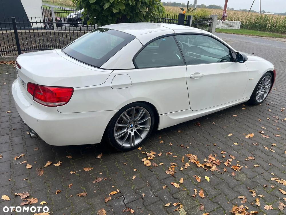 BMW Seria 3 335i Cabrio - 2