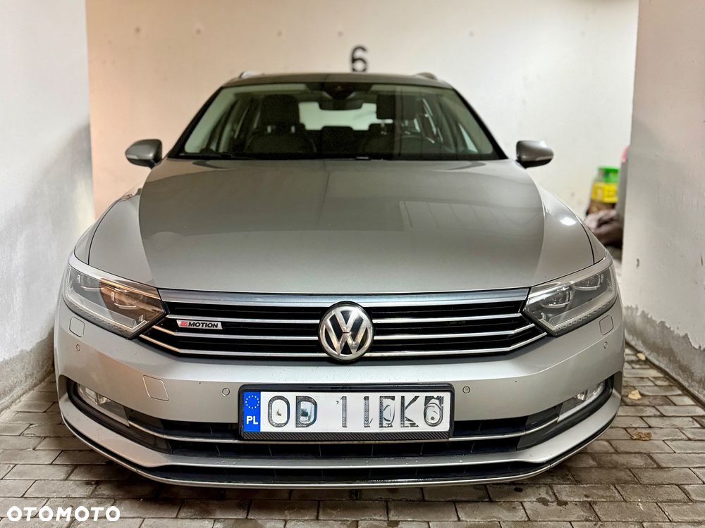 Volkswagen Passat - 2