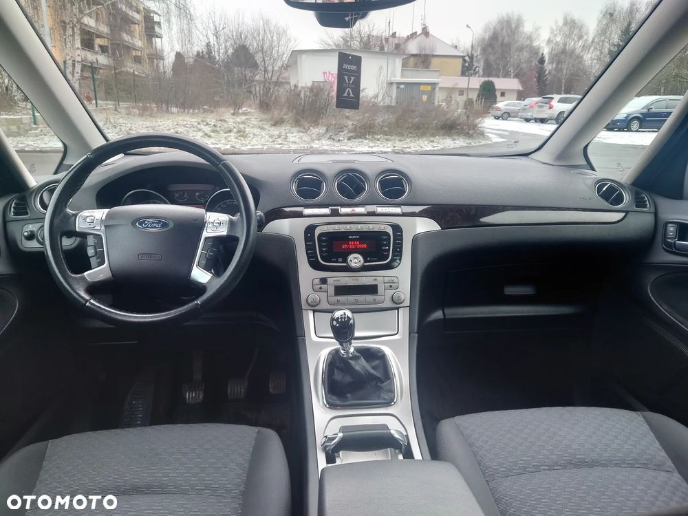 Ford Galaxy 2.0 TDCi Ghia - 15