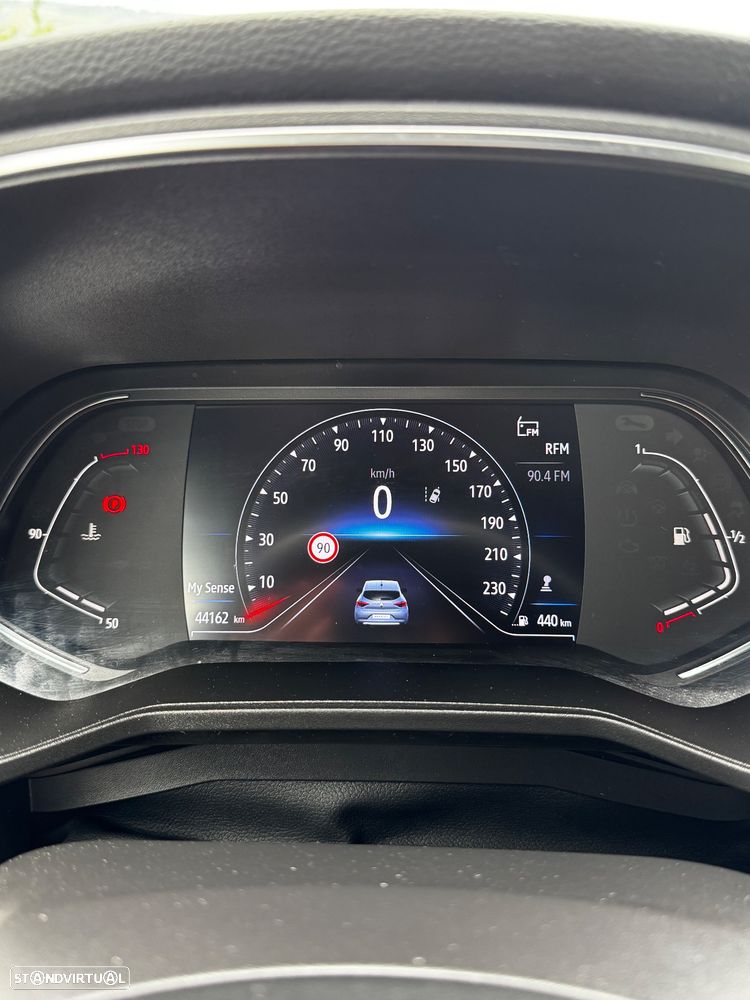 Renault Clio - 21