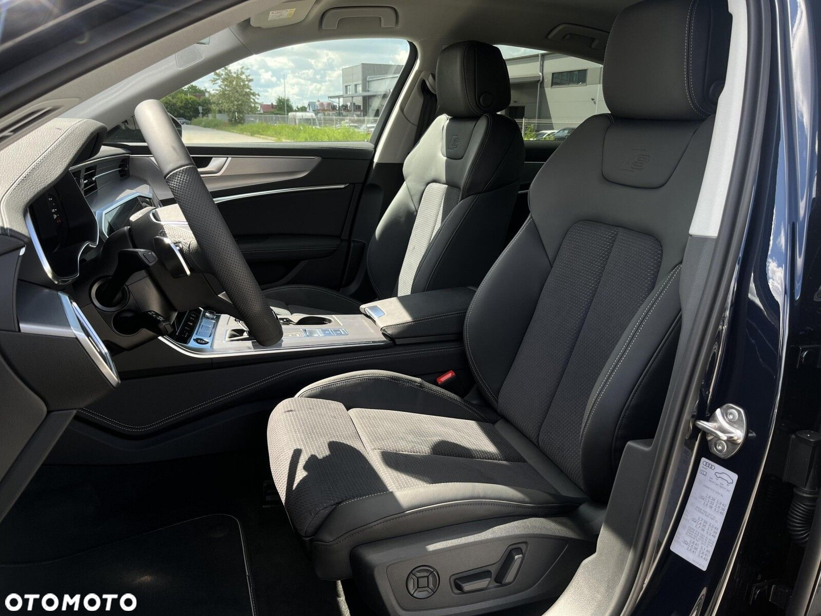 Audi A6 - 12