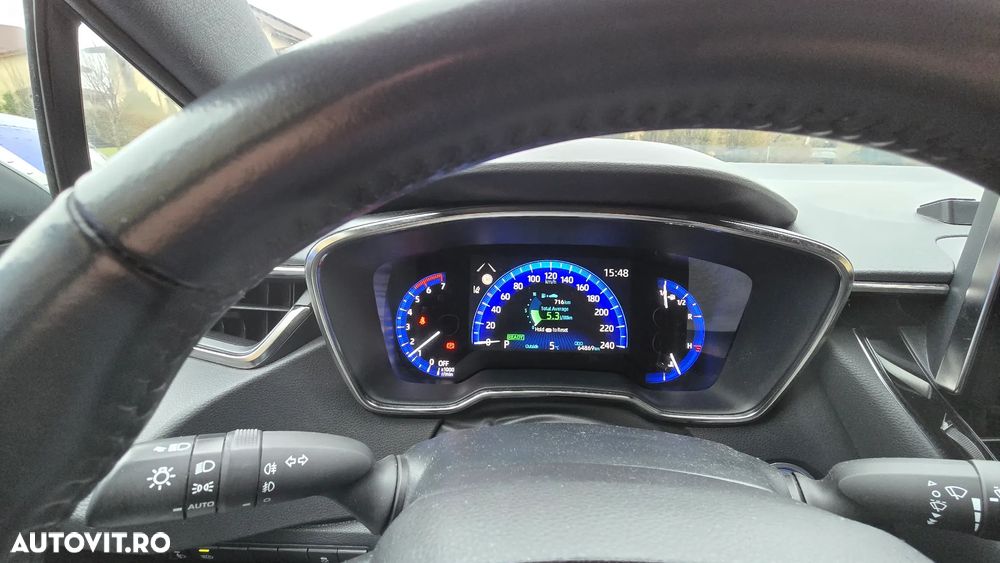 Toyota Corolla 1.8 HSD Dynamic - 12