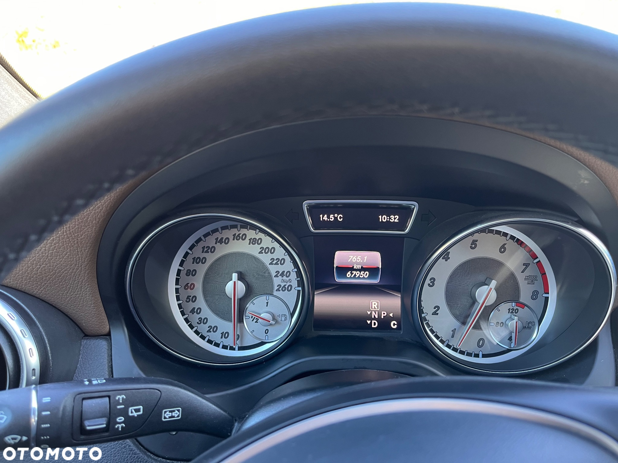Mercedes-Benz GLA - 21