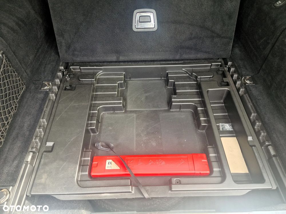 Mercedes-Benz Klasa E 350 CDI DPF BlueEFFICIENCY 7G-TRONIC Avantgarde - 17