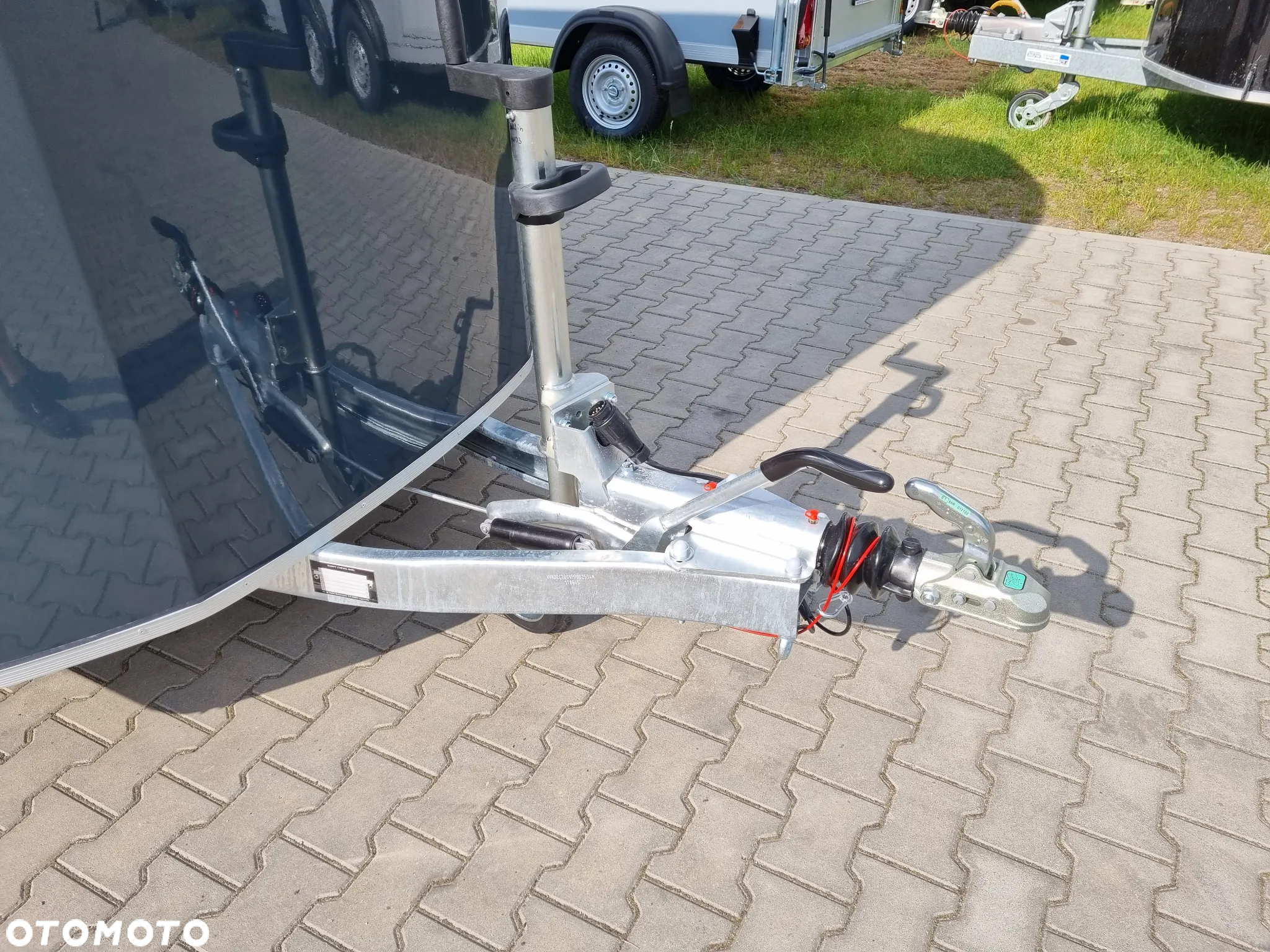 Cheval Liberte Multimax przyczepa na dwa konie | duża siodlarnia | drzwi boczne | 2600 kg DMC | 380×181 cm  |  ALUMINIOWA | Debon | dostawa | mocna i solidna | - 15