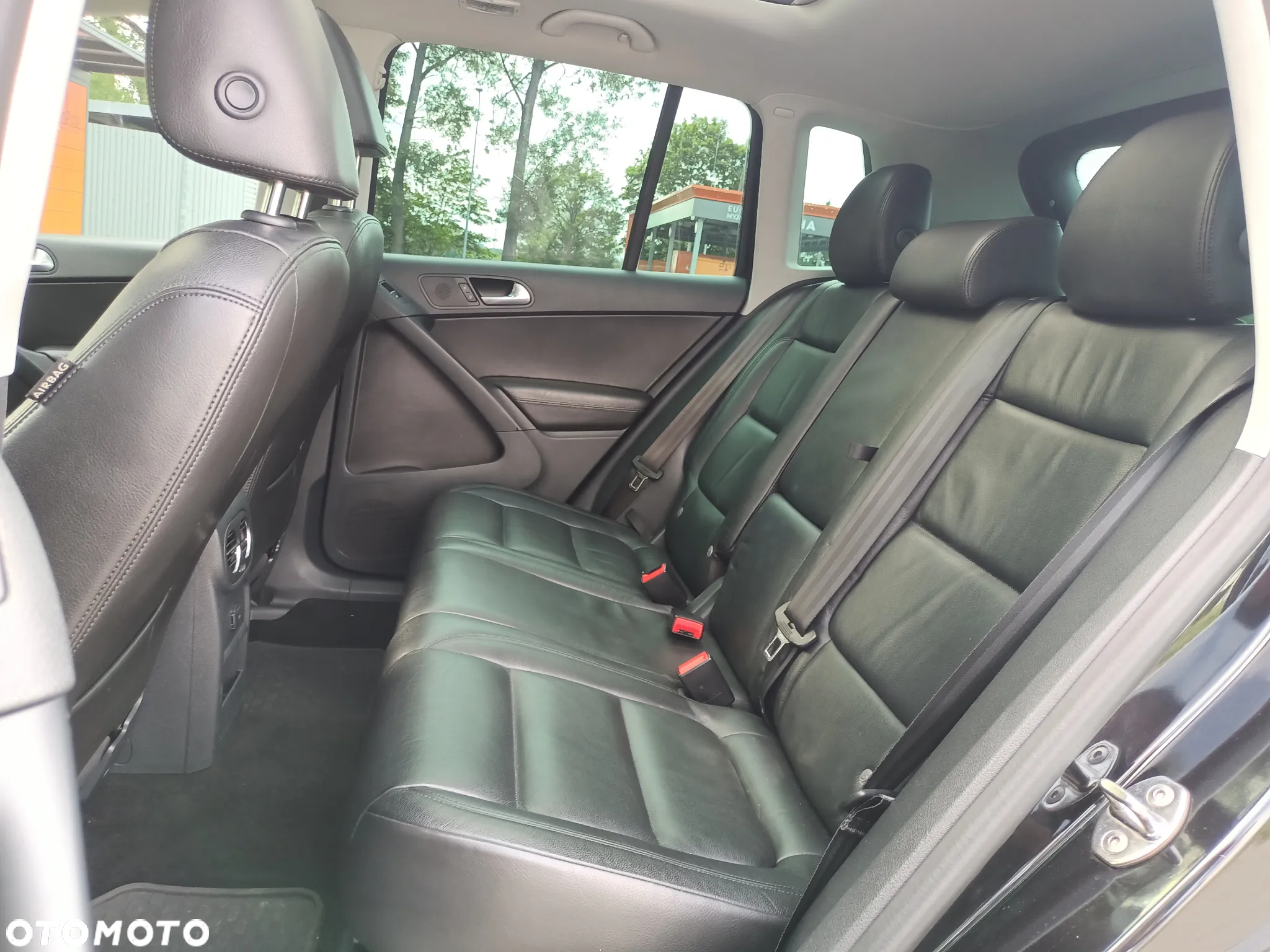 Volkswagen Tiguan - 8