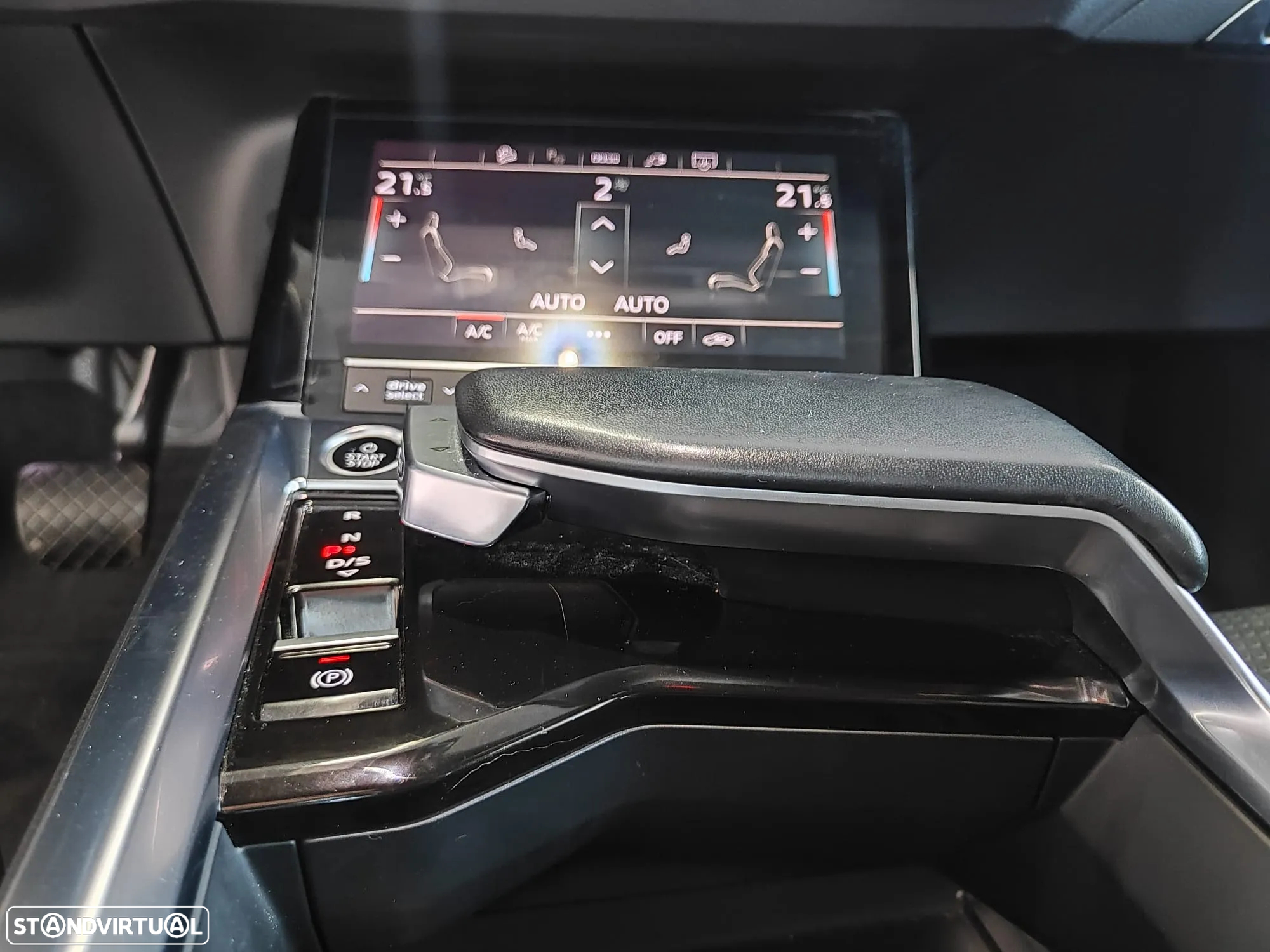 Audi e-tron 55 quattro S line - 43