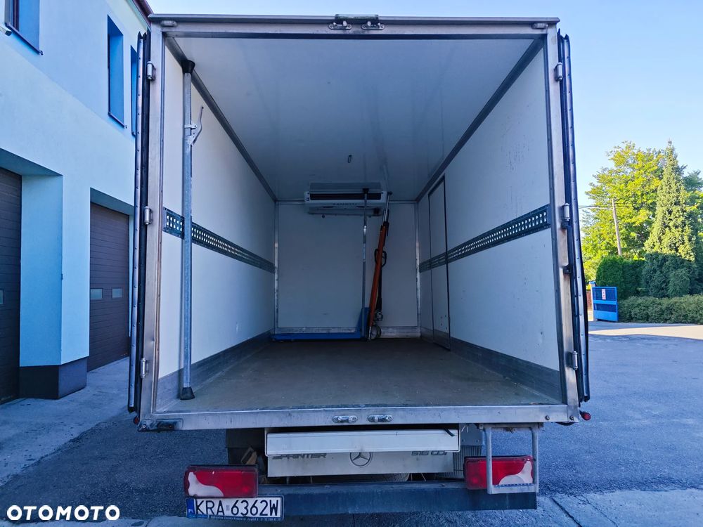 Mercedes-Benz Sprinter - 3