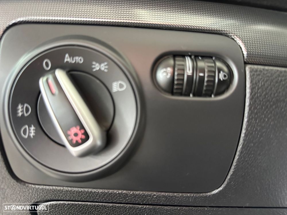 VW Golf 1.6 TDi Style - 12