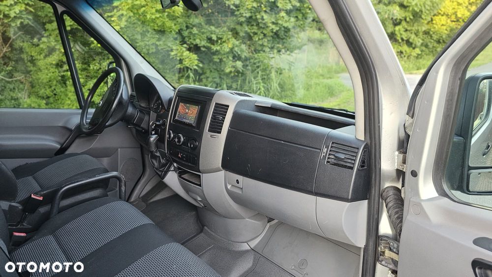 Mercedes-Benz Sprinter - 28