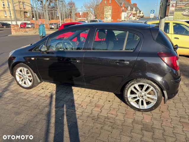 Opel Corsa 1.4 16V Satellite - 3