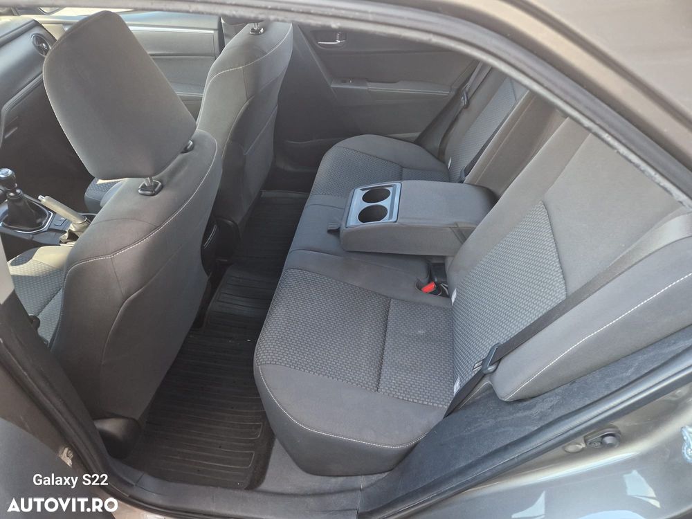 Toyota Corolla 1.4 D-4D Luna - 17