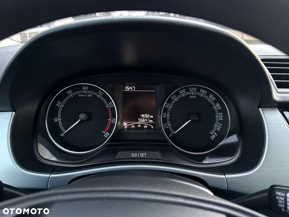 Skoda Fabia 1.0 TSI Ambition - 10