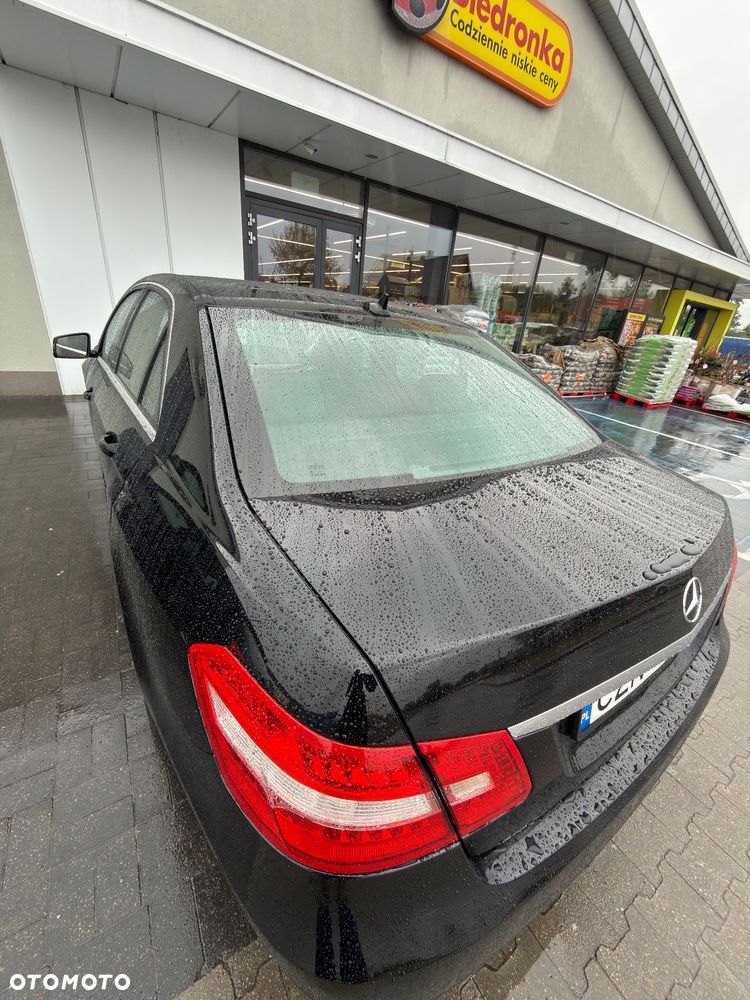 Mercedes-Benz Klasa E 220 CDI BlueEff - 3