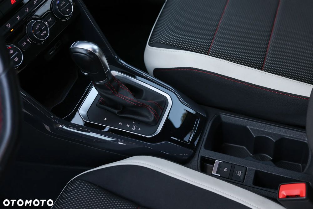 Volkswagen T-Roc 2.0 TDI SCR DSG Move - 19