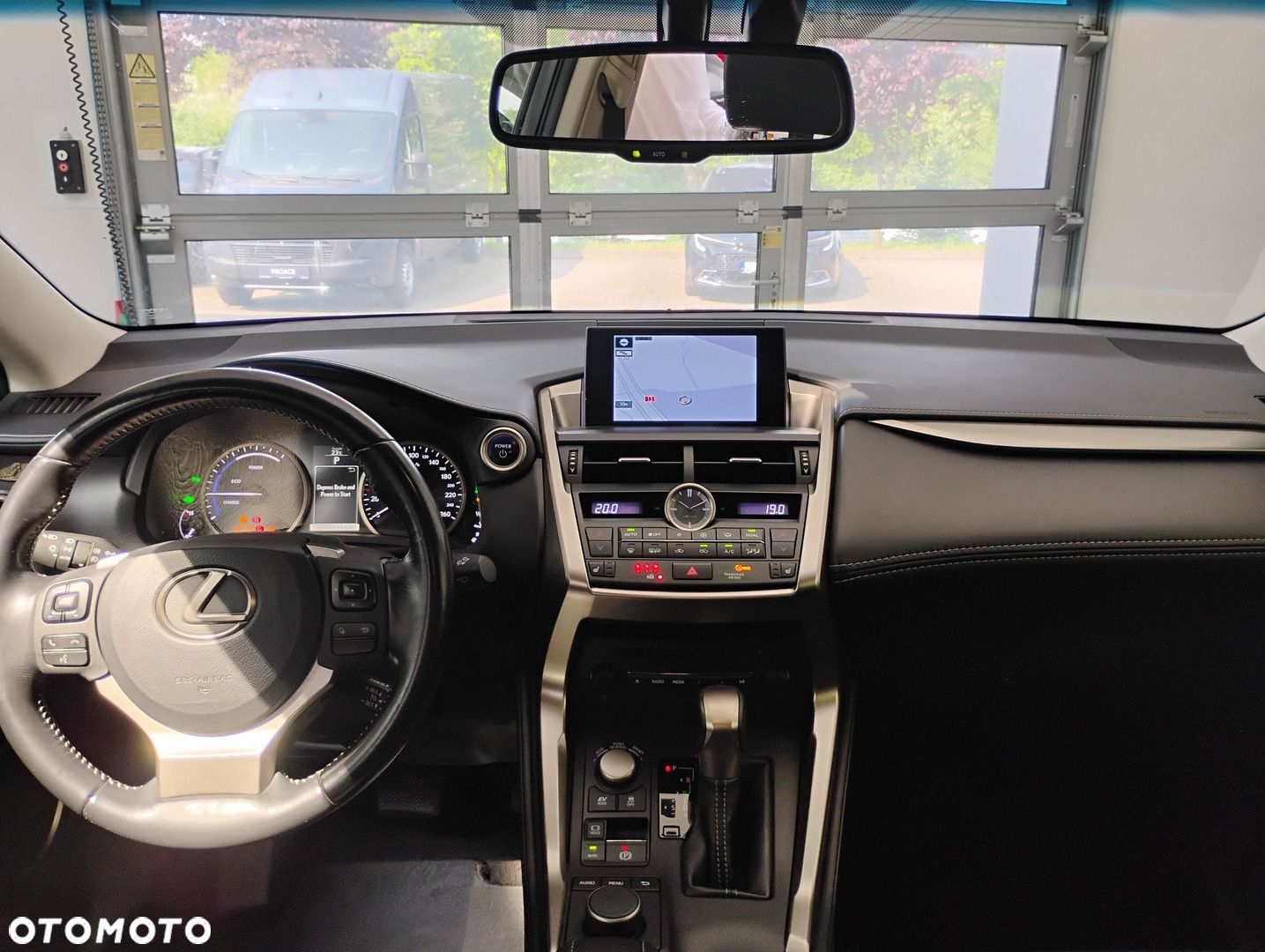 Lexus NX - 10