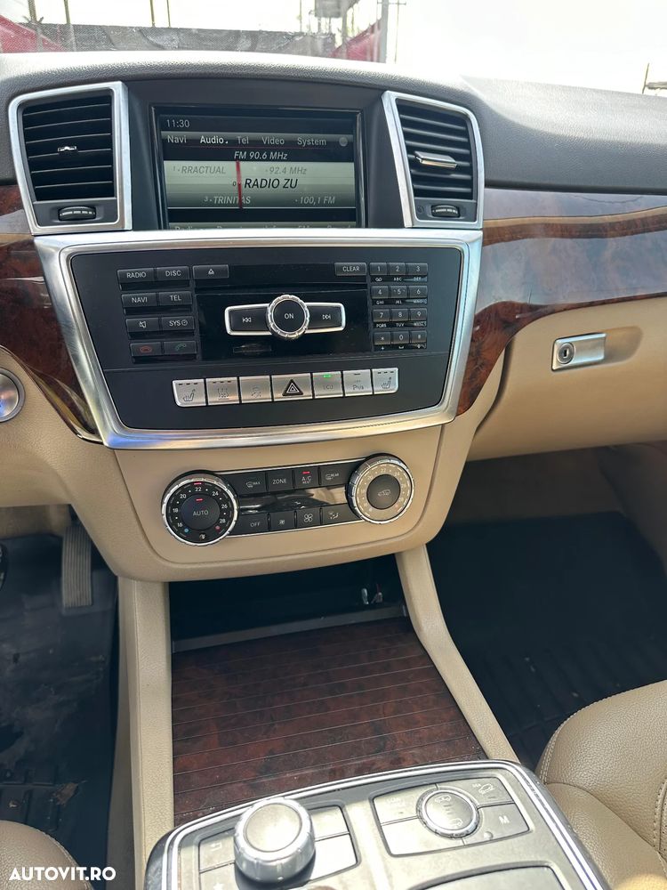 Mercedes-Benz ML - 8