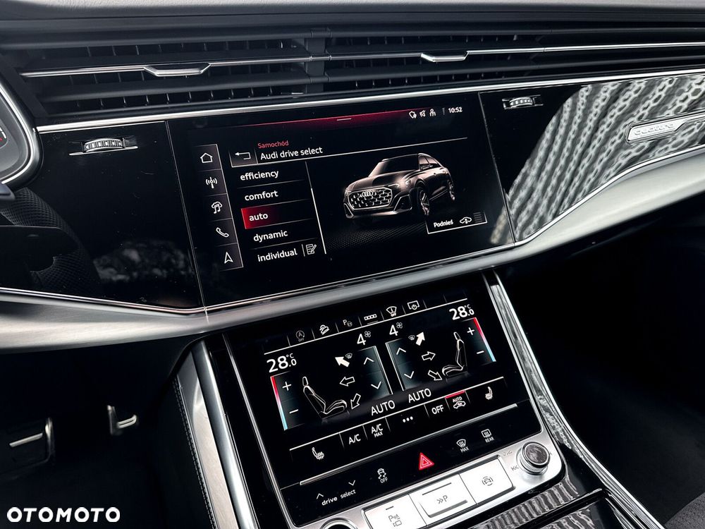 Audi Q8 - 30
