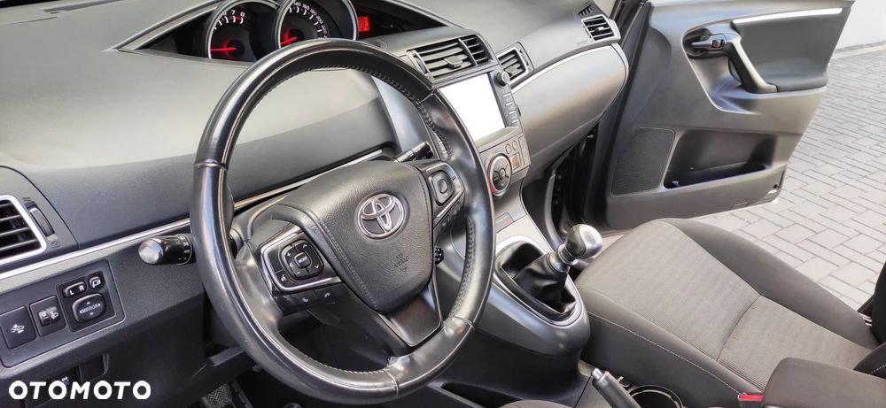 Toyota Verso 1.8 5-Sitzer Executive - 22