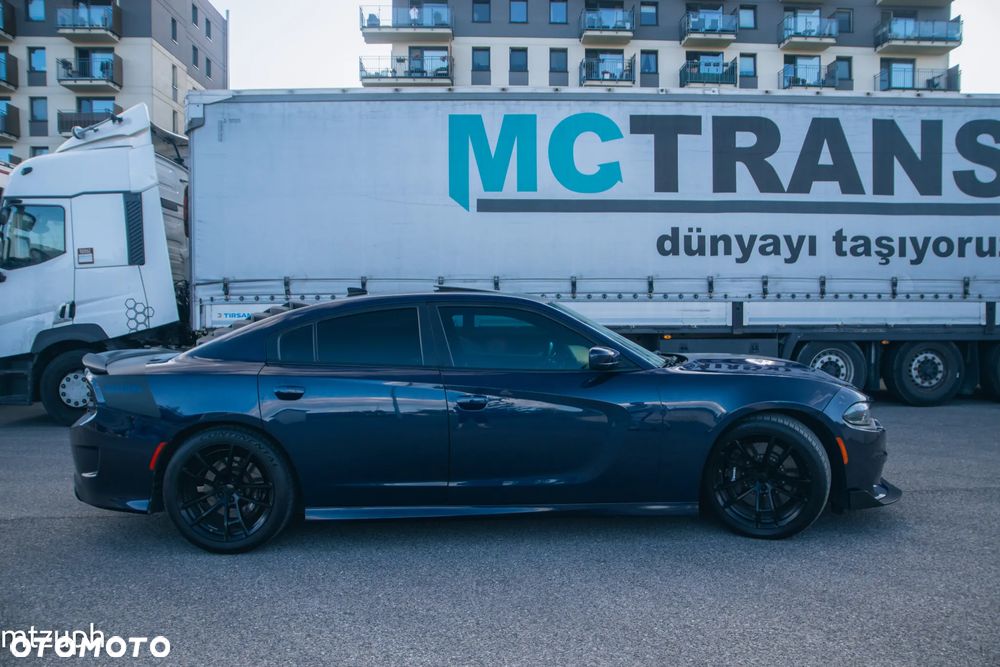 Dodge Challenger - 5