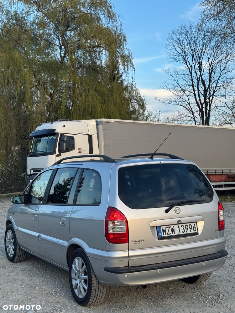 Opel Zafira 1.8 16V Elegance - 5