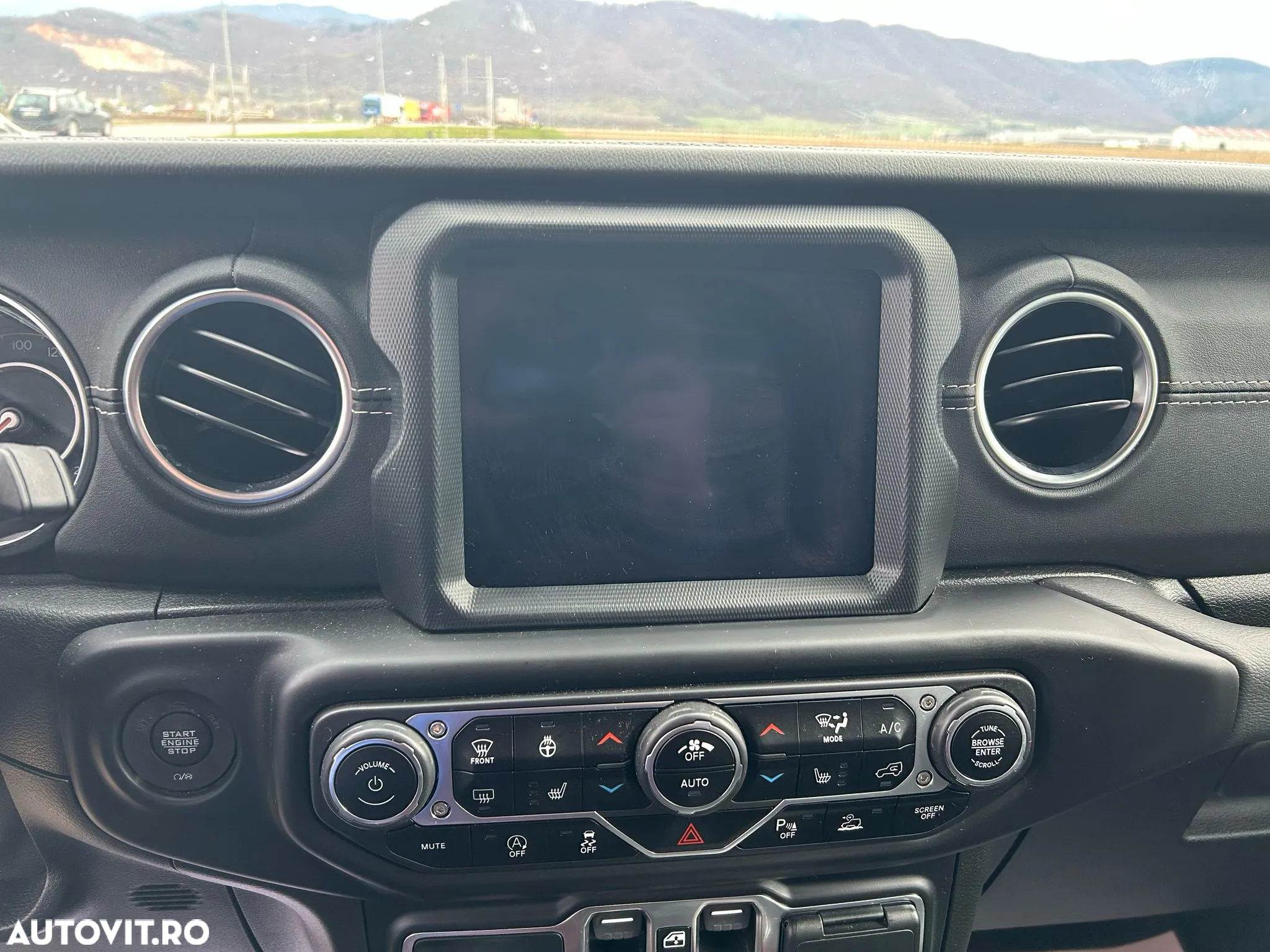 Jeep Gladiator 3.0L V6 Diesel AT8 4x4 264 CP Overland - 14
