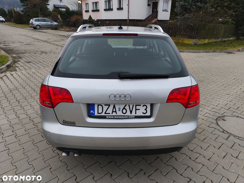 Audi A4 Avant - 4