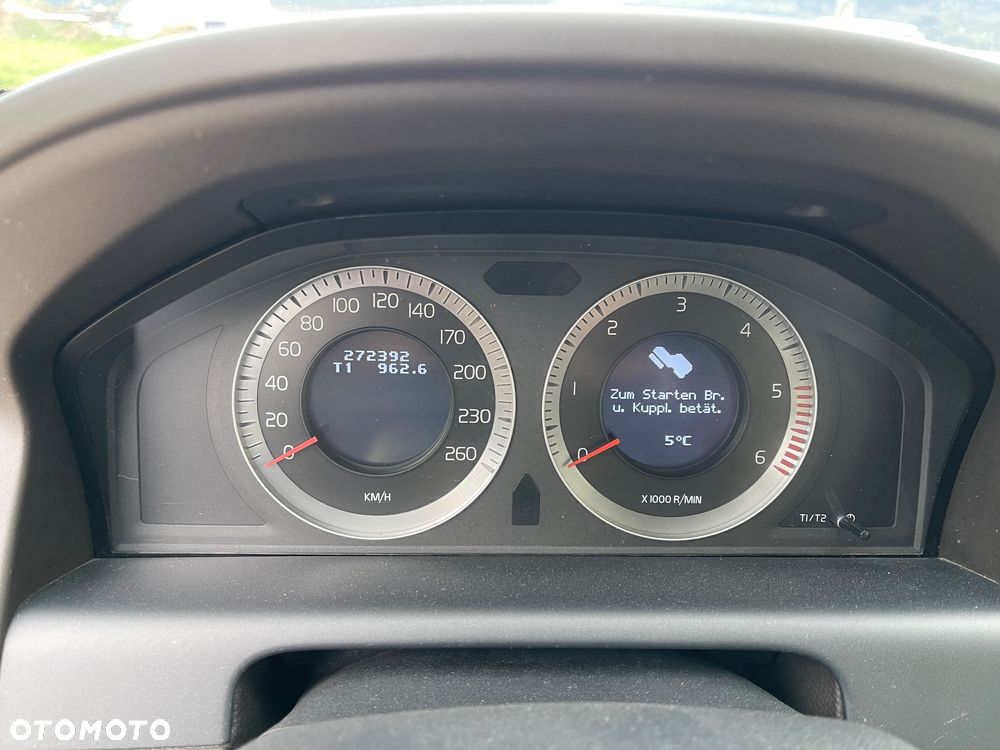Volvo XC 60 D5 AWD Kinetic - 20