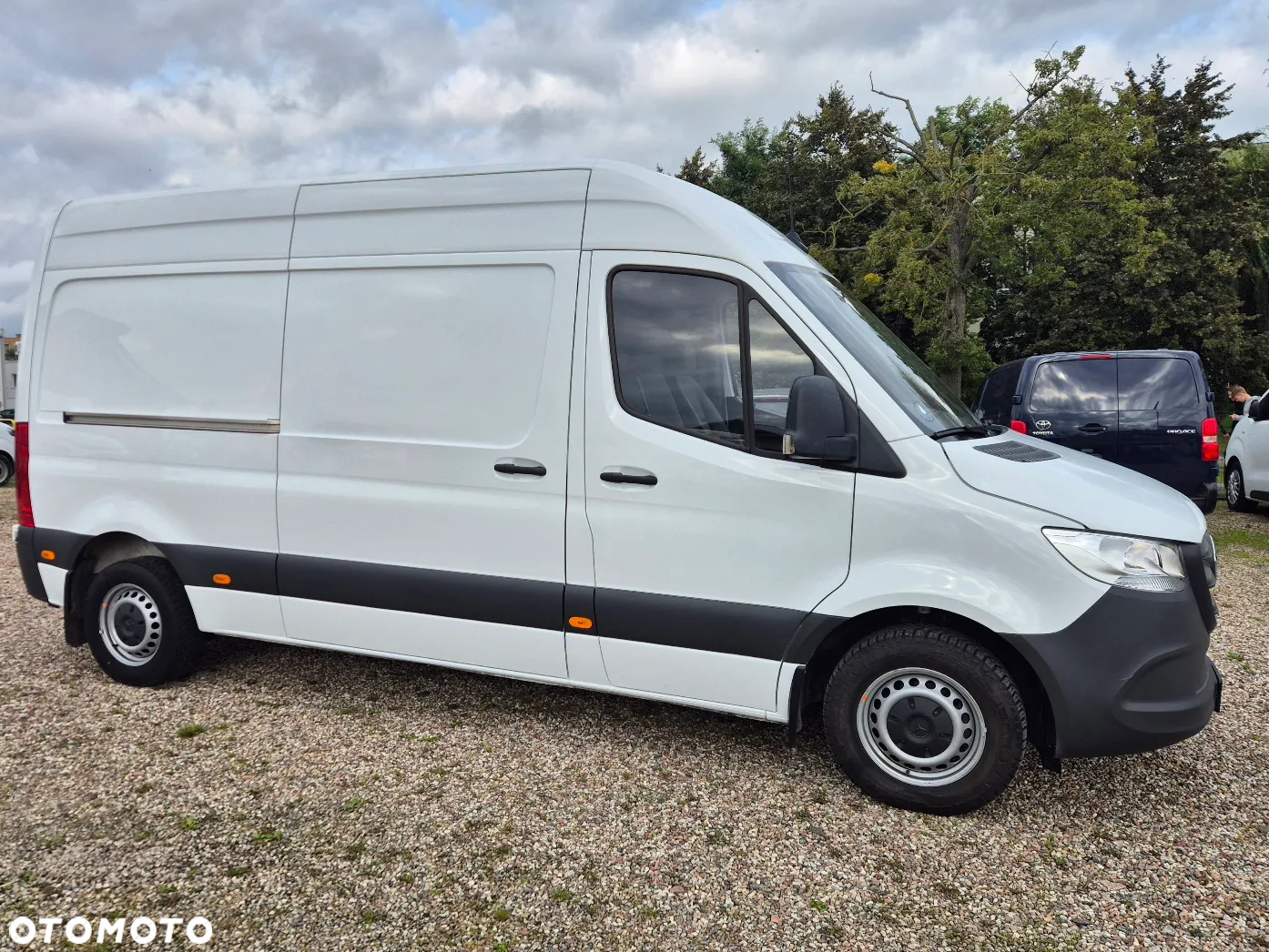 Mercedes-Benz Sprinter - 2