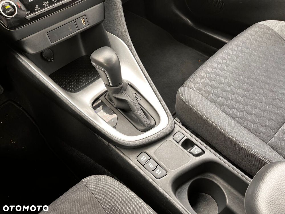 Toyota Yaris Hybrid 1.5 Comfort - 17