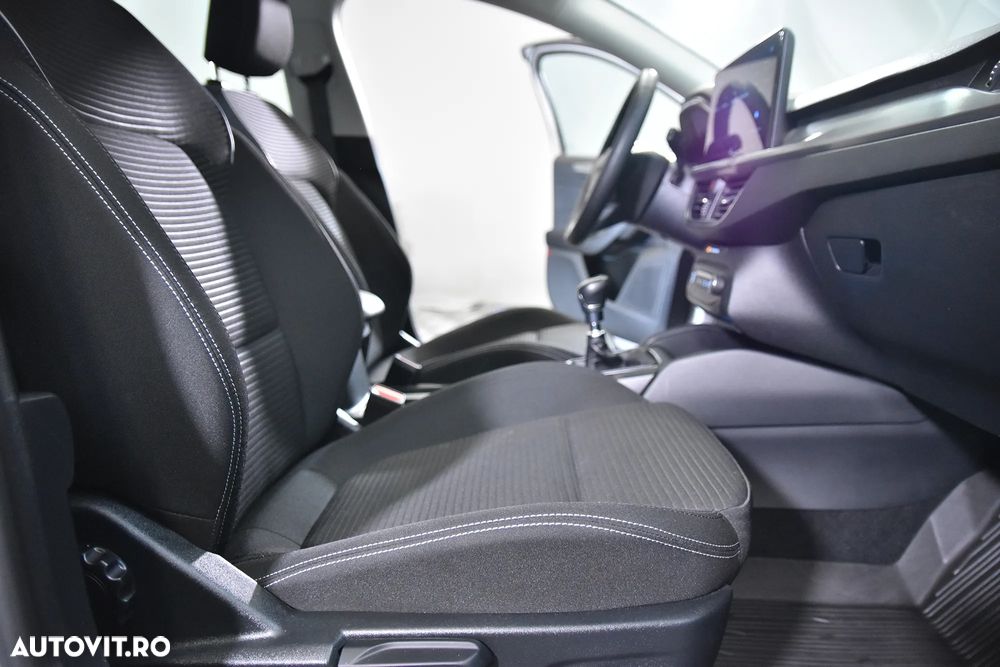Ford Focus - 12