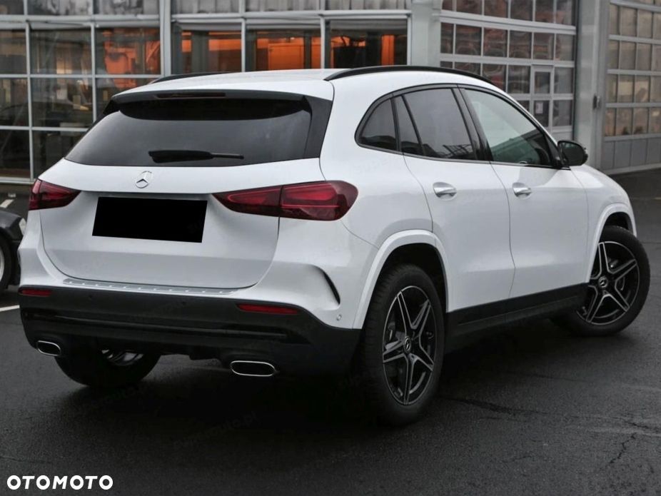 Mercedes-Benz GLA 200 AMG Line - 7