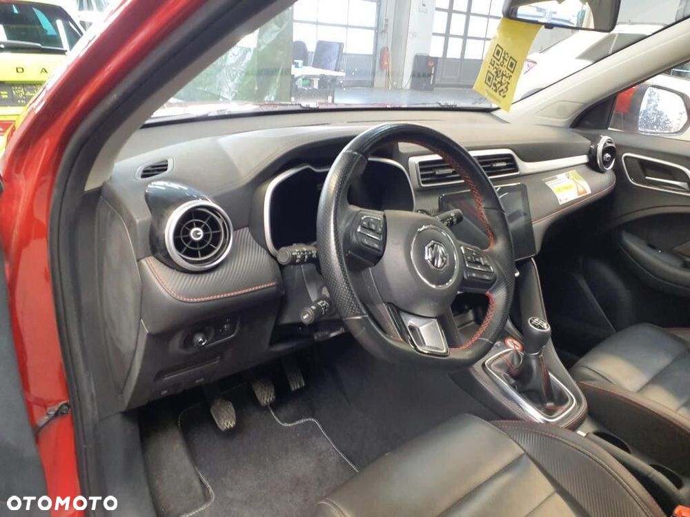 MG ZS - 5