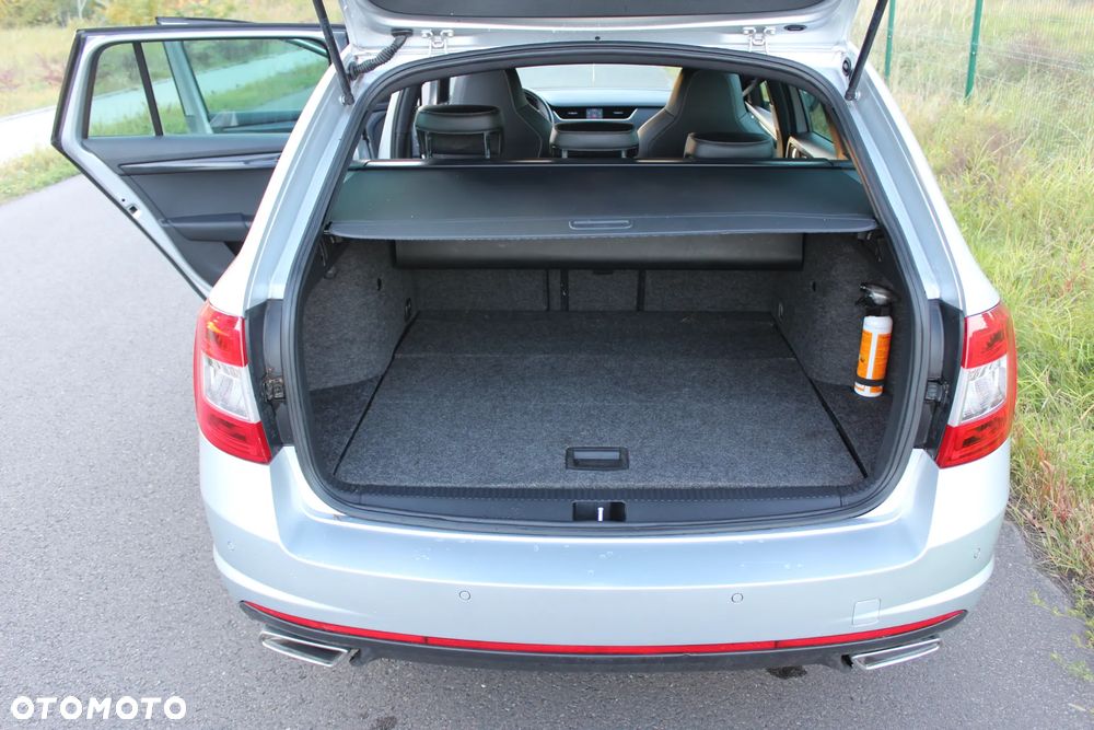 Skoda Octavia 2.0 TDI RS - 27