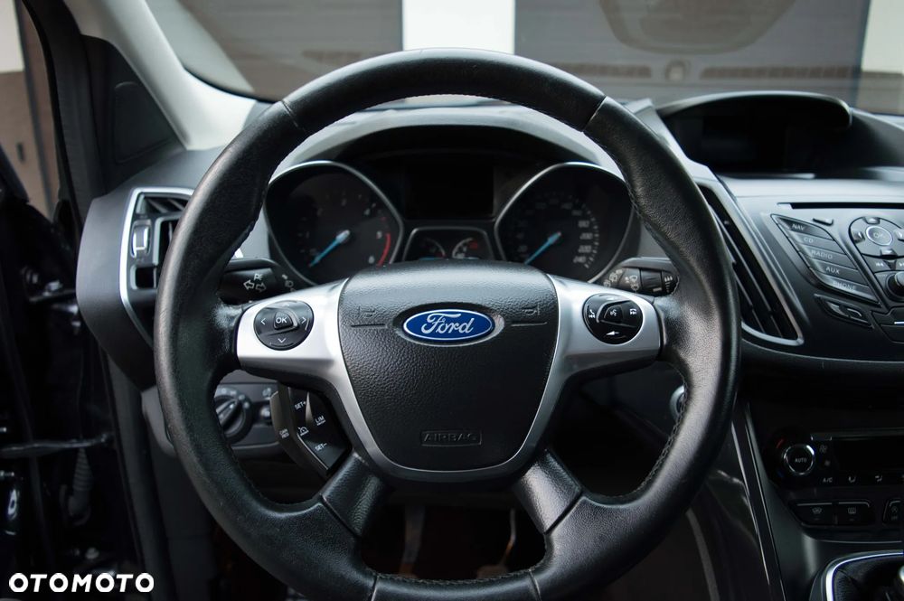 Ford Kuga 2.0 TDCi 4WD Titanium - 19