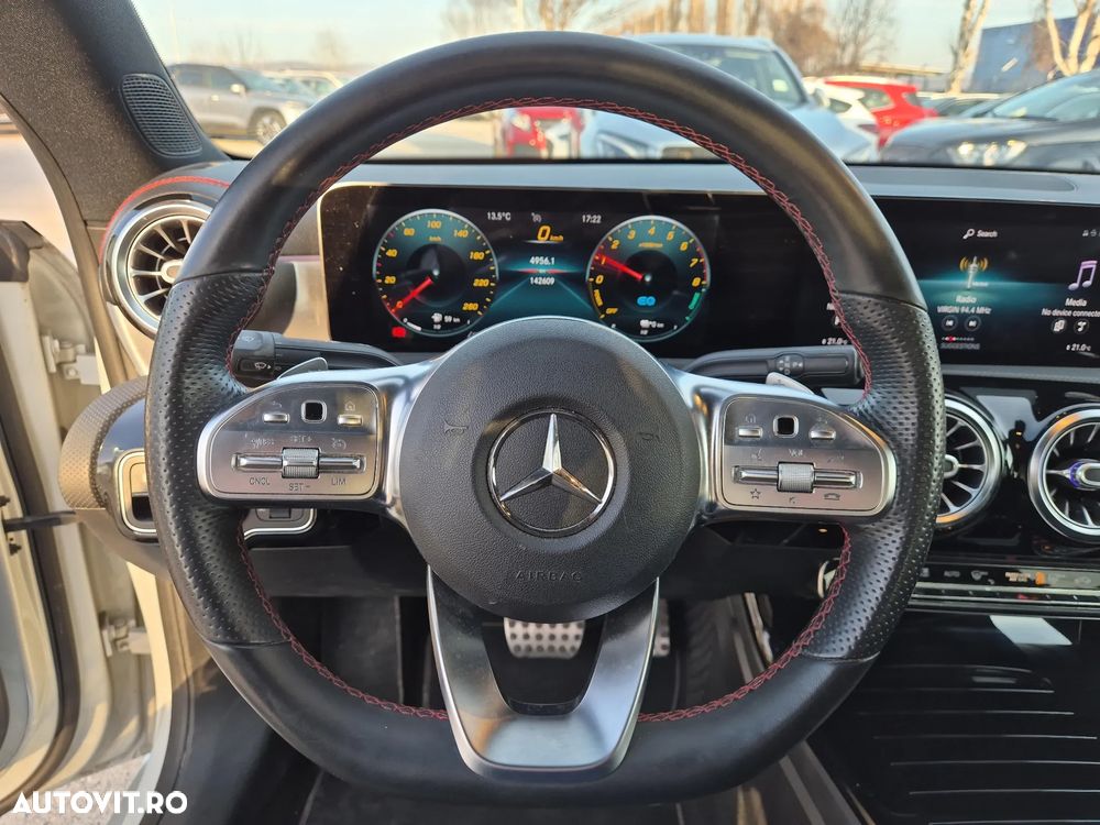 Mercedes-Benz CLA 250 e 8G-DCT AMG Line - 13