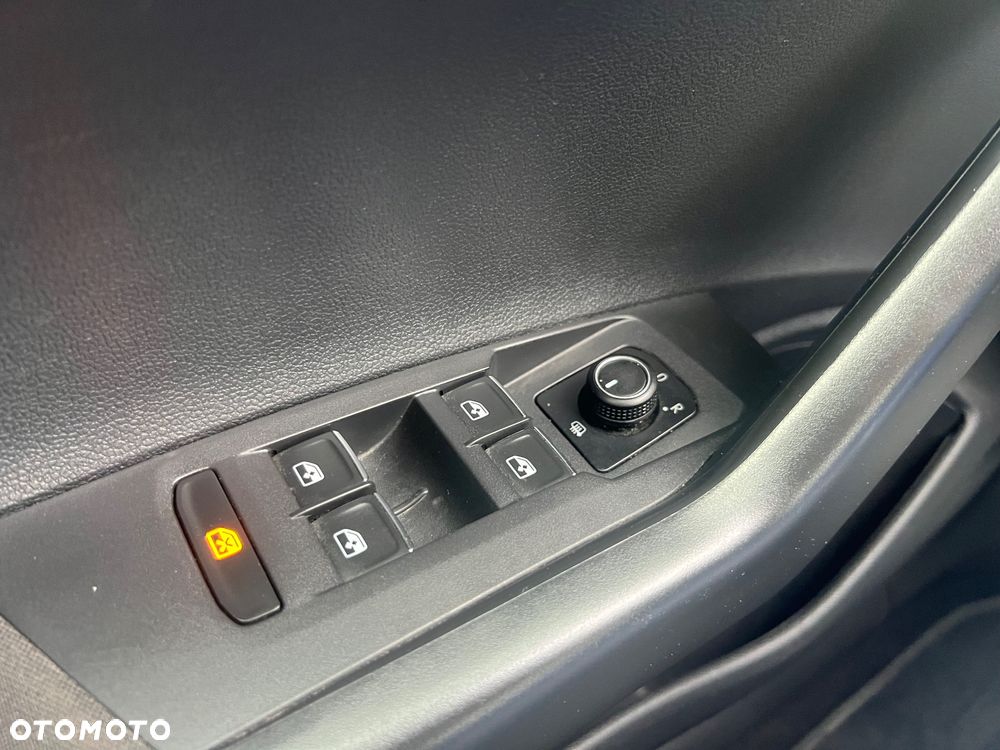 Volkswagen Polo 1.0 TSI Highline - 24