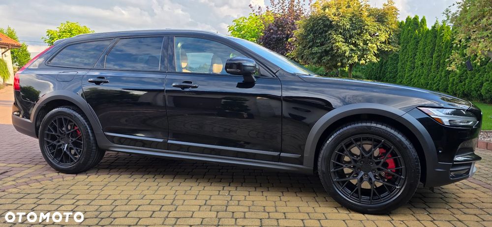 Volvo V90 Cross Country T6 AWD Pro - 1