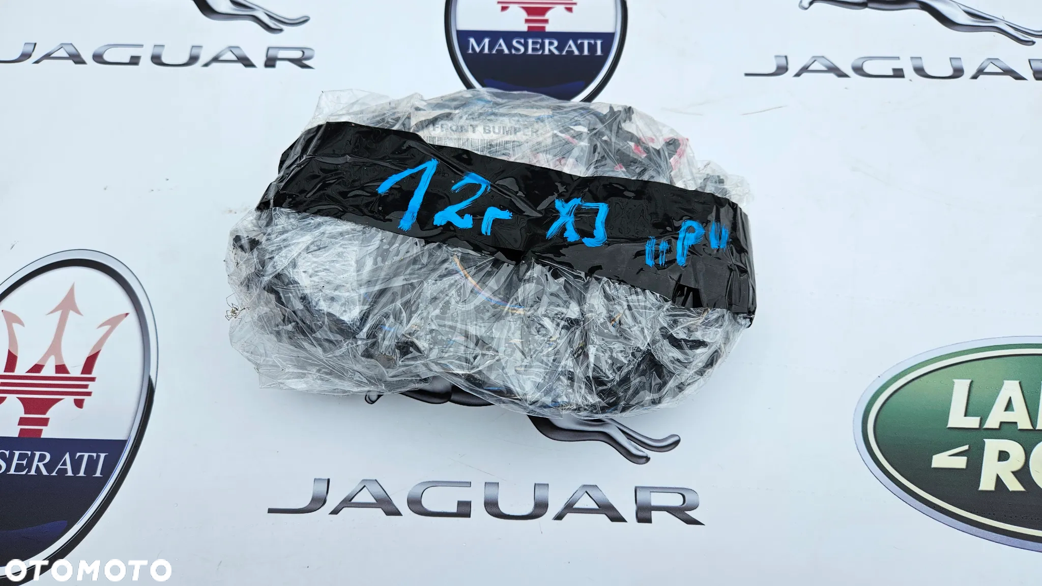 Jaguar XJ 351 2010-2015 Instalacja zderzaka przedniego 10 PIN  Wiązka PDC 4x PDC Antena 2X Przewód DW93-14369-GA  KOLOR CAJ - 9