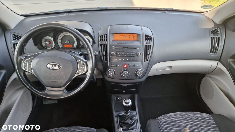Kia Ceed 1.6 CRDi 90 Spirit - 5