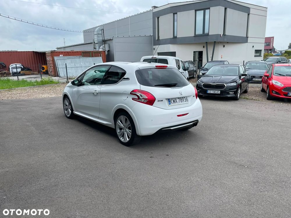 Peugeot 208 1.6 e-HDi Allure STT - 5
