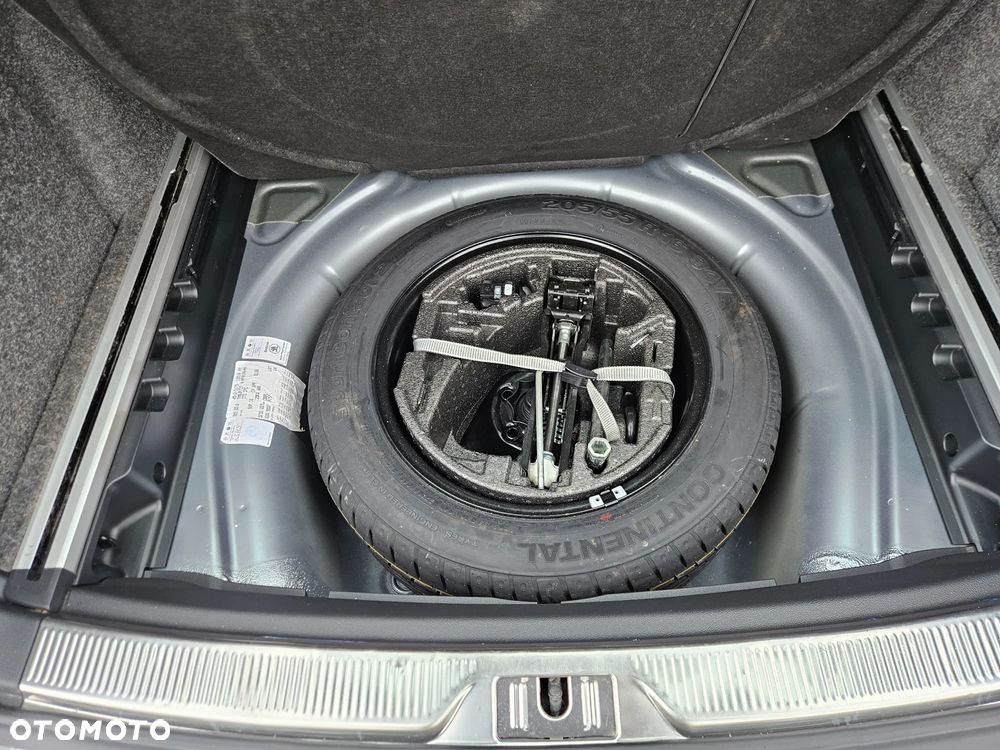 Skoda Superb 2.0 TDI DSG Elegance - 16